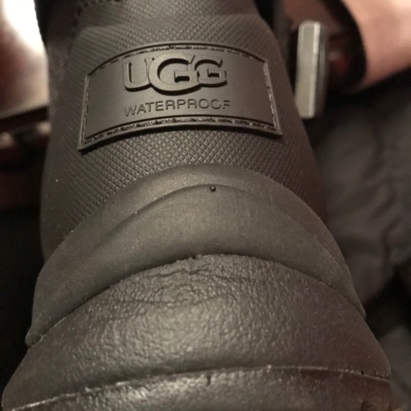 Ugg Tahoe Boots 8.5 NWT - Picture 3 of 4